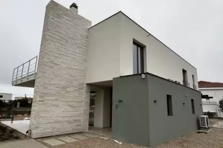 Šolta - moderna villa